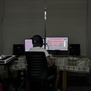 default playlist img
