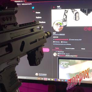 收听Teddy70k的Big Bands (feat. Rarin, Yorke & Multiszn) (Explicit)歌词歌曲