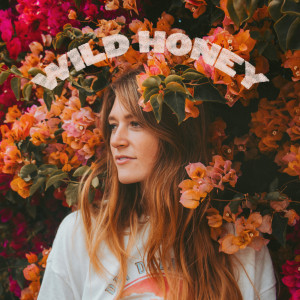 Listen to Elephant song with lyrics from Anna Vaus