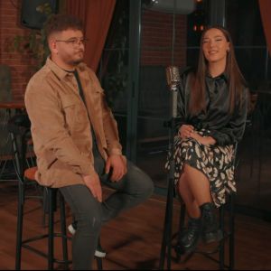 Listen to Le ta di bota song with lyrics from Leotrim