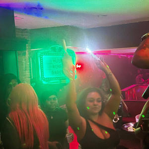 收聽Jay $moove的Did it Again (feat. Ayewall) (Explicit)歌詞歌曲