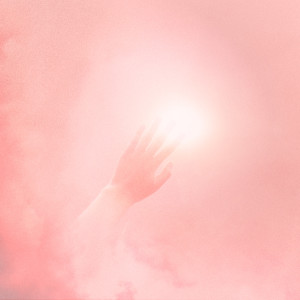 收聽Uju的The Sun Is In Our Eyes歌詞歌曲