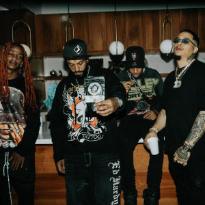 default playlist img