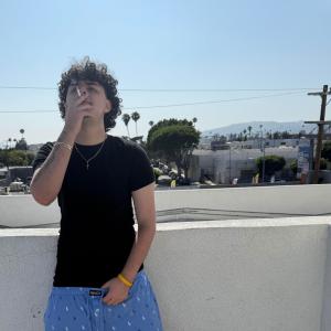 收聽Perubaby的i am groot (Explicit)歌詞歌曲