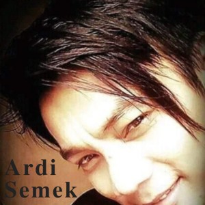 收聽Ardi Semek的Mencoba Tuk Sendiri歌詞歌曲