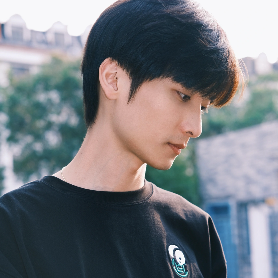 周童