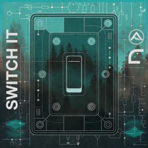 收聽AtYyA的Switch It歌詞歌曲