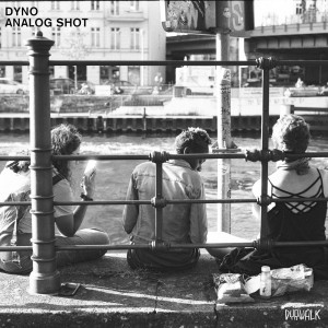 收听DYNO的Koterg歌词歌曲