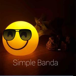Dengarkan lagu Simple banda nyanyian Destine dengan lirik