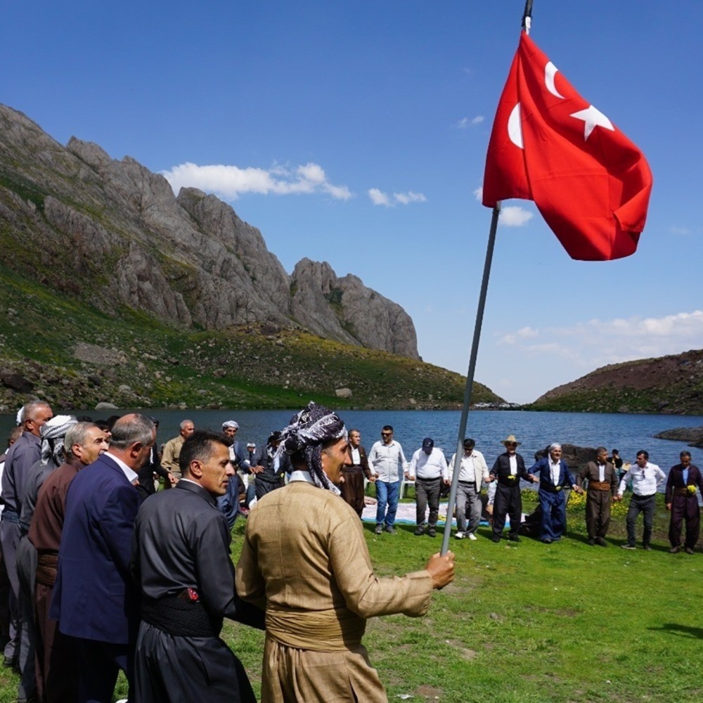 Kardeşlik Halayı