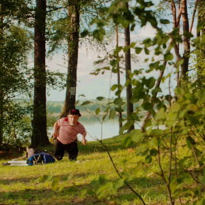 ดาวน์โหลดและฟังเพลง The Lightbulb Named Byron Music พร้อมเนื้อเพลงจาก Ivan Grebenschikov