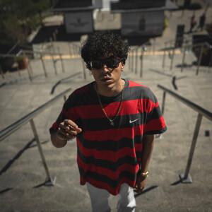 default playlist img