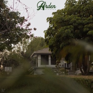 Dengarkan Souled Out lagu dari pecna dengan lirik
