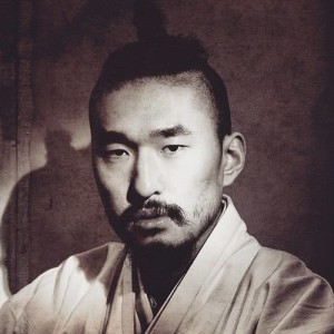 收聽Jun Bumsun and The Yangbans的Monster歌詞歌曲