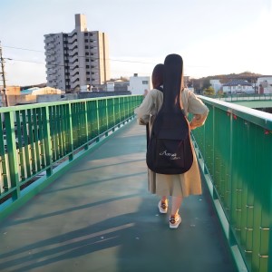 Listen to 音 song with lyrics from るり