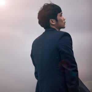 Listen to 多金男的伤悲 song with lyrics from 巧克尼