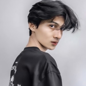 Dengarkan Playing Victim lagu dari Rizal Today dengan lirik