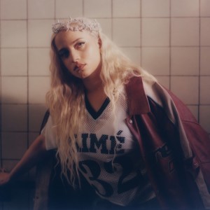 Léa Sen ดาวน์โหลดและฟังเพลงฮิตจาก Léa Sen