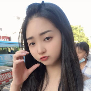 Listen to 不问青春多少年（Dj 默涵版） (cover: 霍云龙) (完整版) song with lyrics from 叶娅訫