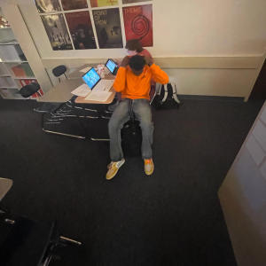 default playlist img