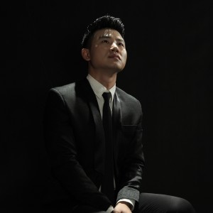ดาวน์โหลดและฟังเพลง Sau Le Bong พร้อมเนื้อเพลงจาก Việt Tú