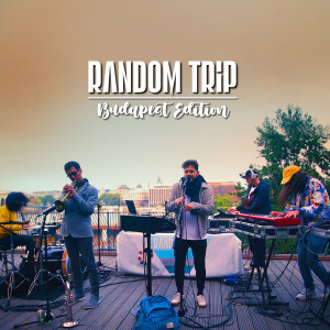 收听Random Trip的Something Beautiful歌词歌曲