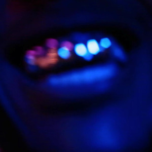 Silence (feat. Guordan Banks) dari Lyn Charles