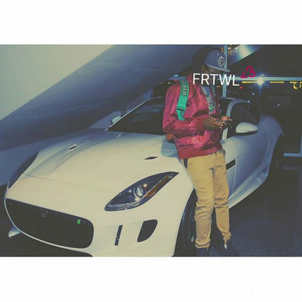 NO TIME (feat. Chopgodlewi) (Explicit)