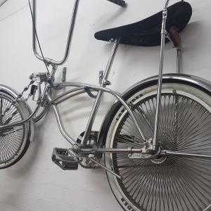 ดาวน์โหลดและฟังเพลง Head Nod พร้อมเนื้อเพลงจาก Dean Peter