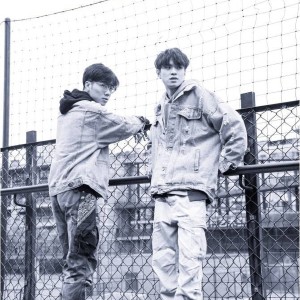 Listen to Call Me song with lyrics from 温室效应