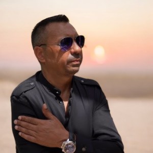 Listen to M-am jurat ca n-oi mai bea (Live) song with lyrics from Costel Ciofu