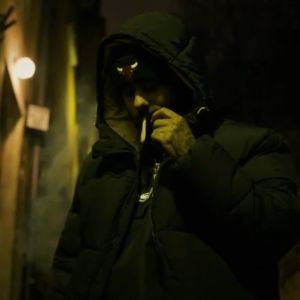 Listen to Głupoty (Explicit) song with lyrics from M0LLY