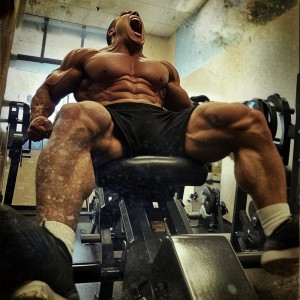 ดาวน์โหลดและฟังเพลง LEG DAY พร้อมเนื้อเพลงจาก LIL SIMBERIGNO