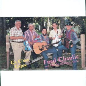 收聽Fred Charlie and The Acadiana Cajuns的Pousser歌詞歌曲