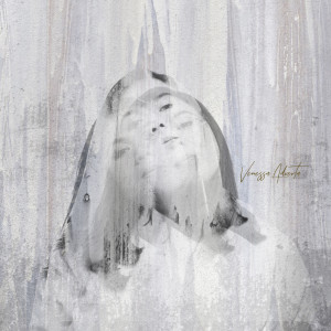 ดาวน์โหลดและฟังเพลง Senyap Namun Riuh พร้อมเนื้อเพลงจาก Venessa Adverta