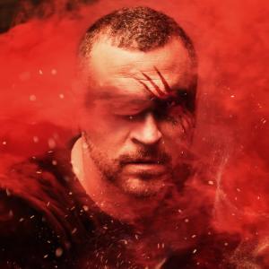 ดาวน์โหลดและฟังเพลง Gone พร้อมเนื้อเพลงจาก Red