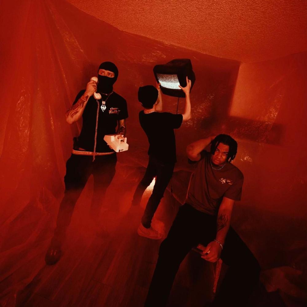 BAD VIBES (feat. Death2Vert & Millie G) (Explicit)