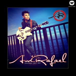 Dengarkan lagu Siapa Yang Sempurna nyanyian Awi Rafael dengan lirik