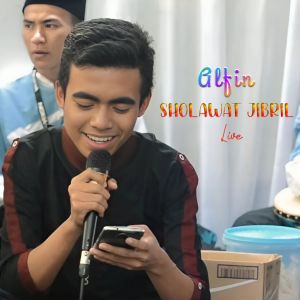 Listen to Sholawat Jibril (Live) song with lyrics from Alfin
