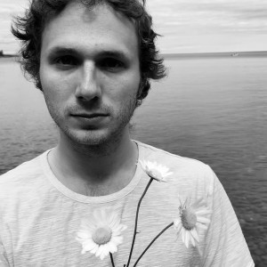 Listen to Floating song with lyrics from SHEA.