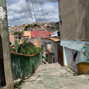 Dengarkan lagu Bati de Frente Com a Novinha La na Caixa da Água (Explicit) nyanyian DJ YAN DO FLAMENGO dengan lirik