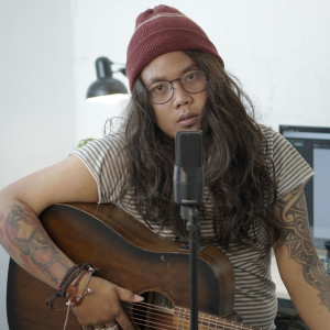 ดาวน์โหลดและฟังเพลง Ngombe Ciu (Explicit) พร้อมเนื้อเพลงจาก Arjuna Balagita