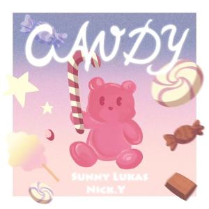 Dengarkan lagu 糖果和你 (伴奏) nyanyian Sunny Lukas dengan lirik