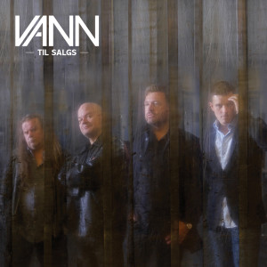 ดาวน์โหลดและฟังเพลง Din egen stil พร้อมเนื้อเพลงจาก VANN