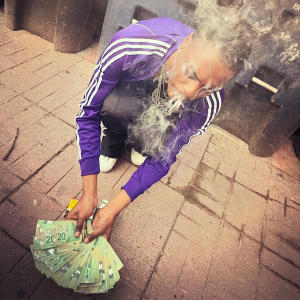 default playlist img