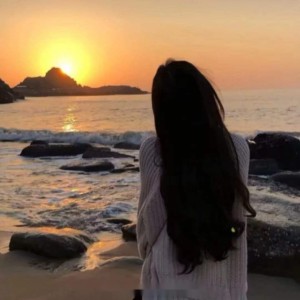 收聽葉景秋的如果我忘了怎麼愛你 (女生版)歌詞歌曲