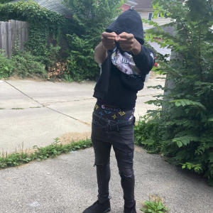 收聽Lu5ive的Elite Arsonal (feat. Big Dewy) (Explicit)歌詞歌曲