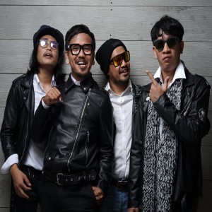 Dengarkan lagu Arbab nyanyian Punxgoaran dengan lirik