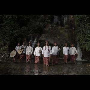 Listen to Hahomion Ni Portibi song with lyrics from Biramanata