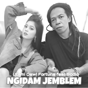 Utami Dewi Fortuna的专辑NGIDAM JEMBLEM (Live Dangdut Koplo)